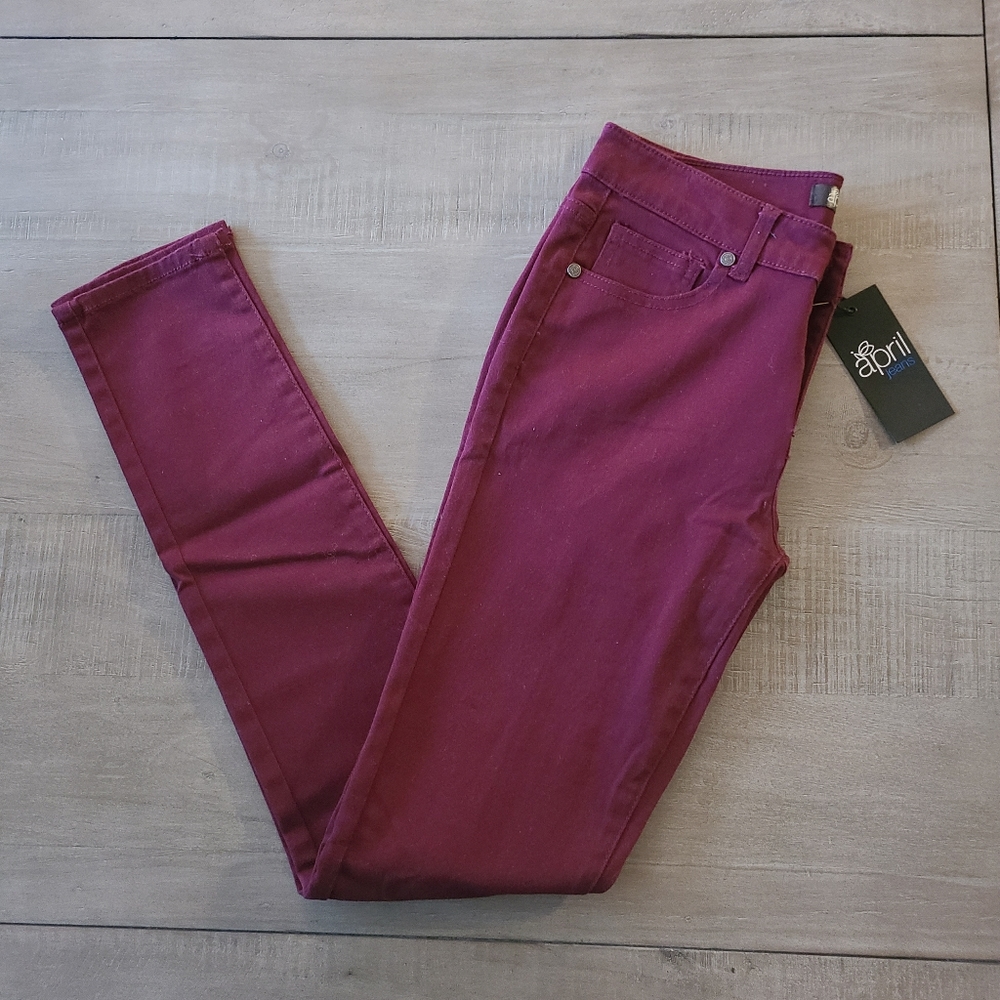 NWT April Jeans Skinny Jeans - size 5, burgundy